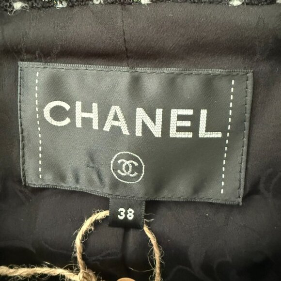 Chanel black white tweed short jacket size 38 - Picture 5 of 7